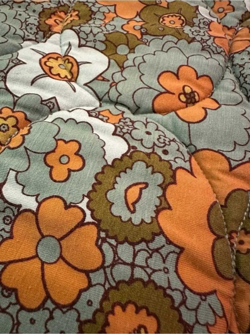 kate quinn Retro Midcentury Floral circle quilt BRAND NEW